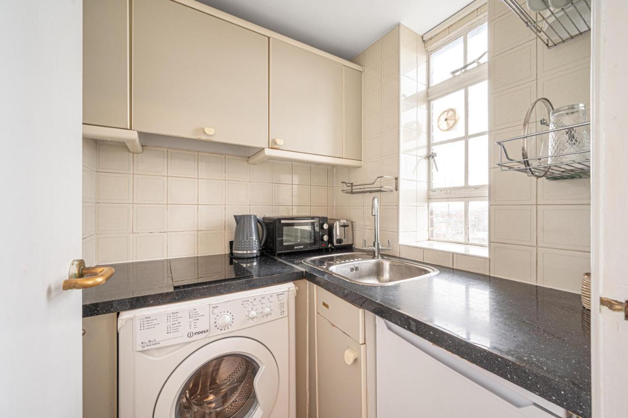 South Kensington Excellent Location Studio At Chelsea Cloister Hotel Лондон Екстер'єр фото