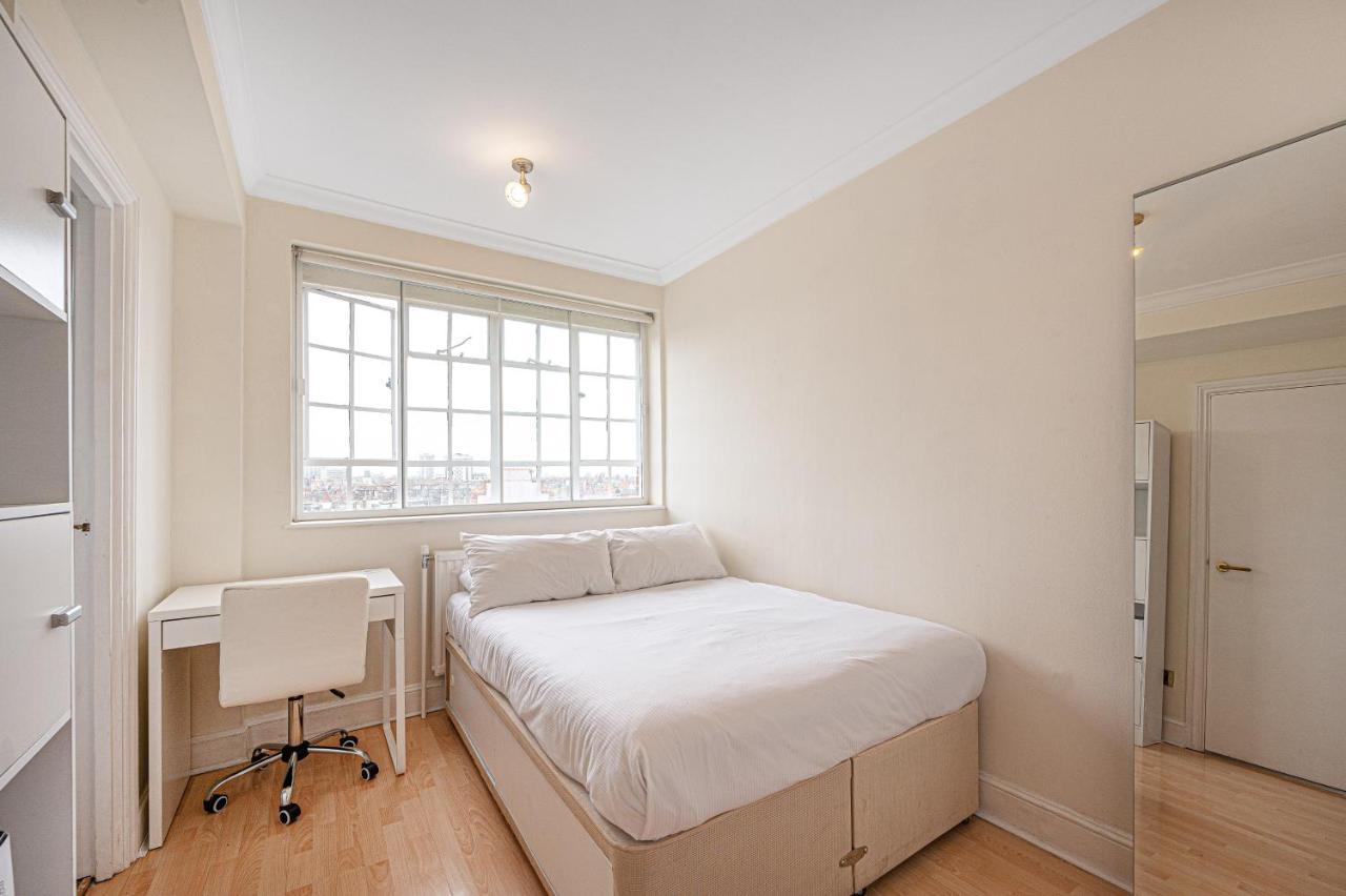 South Kensington Excellent Location Studio At Chelsea Cloister Hotel Лондон Екстер'єр фото